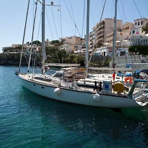 Llevant Apartment